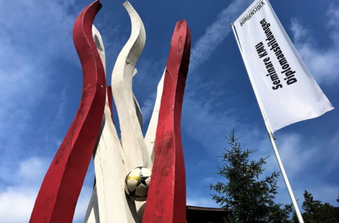 Feuer und Flamme für die WM: Wir wünschen der Schweizer Nati heute gegen Serbien viel Glück und viel Erfolg - Hopp Schwiiz!