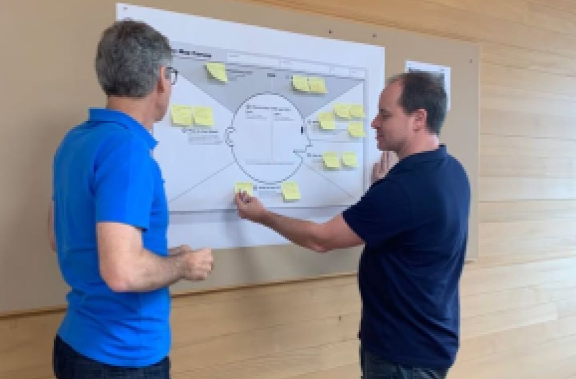 Gut begleitet – schon vor dem ersten Kurstag.

Der Entscheid für eine Weiterbildung wirft oft viele Fragen auf. Deshalb ist es uns wichtig, unsere Teilnehmenden bereits in der Entscheidungsfindung bestmöglich zu unterstützen. In einem internen Workshop haben wir uns intensiv mit ihren Informationsbedürfnissen beschäftigt. Die Erkenntnisse fliessen ...